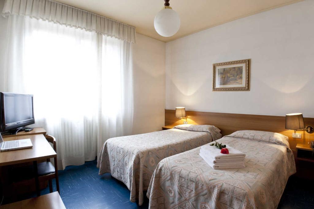 Ponte nellʼAlpi Hotel Dante מראה חיצוני תמונה